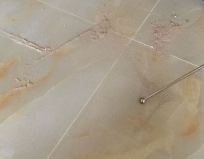 玉溪瓷砖空鼓维修公司分享粘合剂选择不当在瓷砖铺贴过程中可能导致以下问题